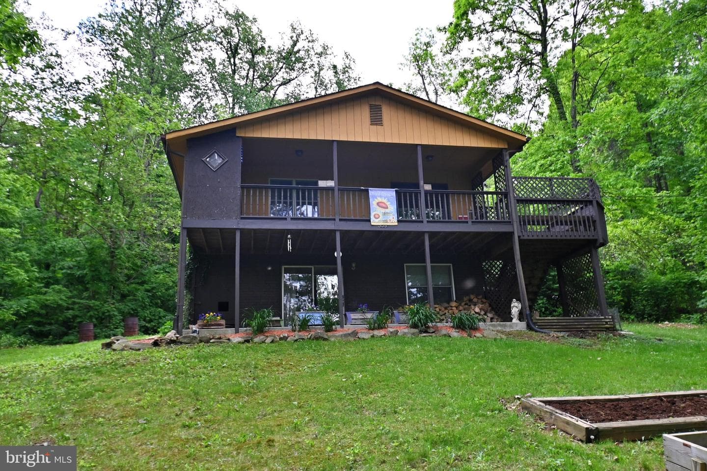 359 Old Linden Road photo 2