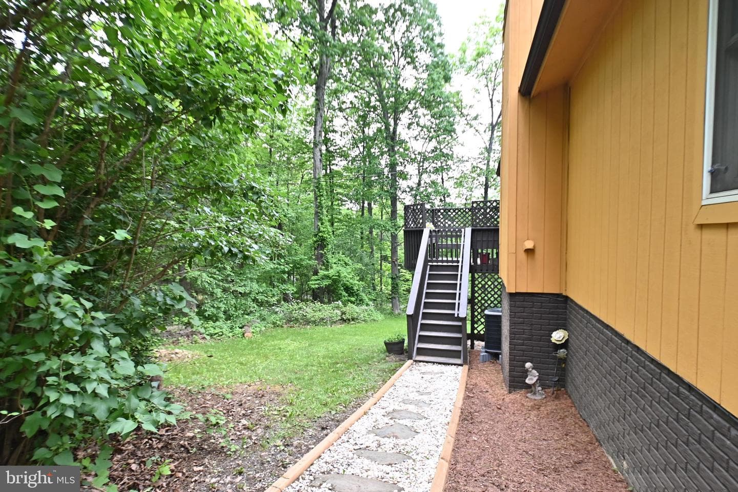359 Old Linden Road photo 6