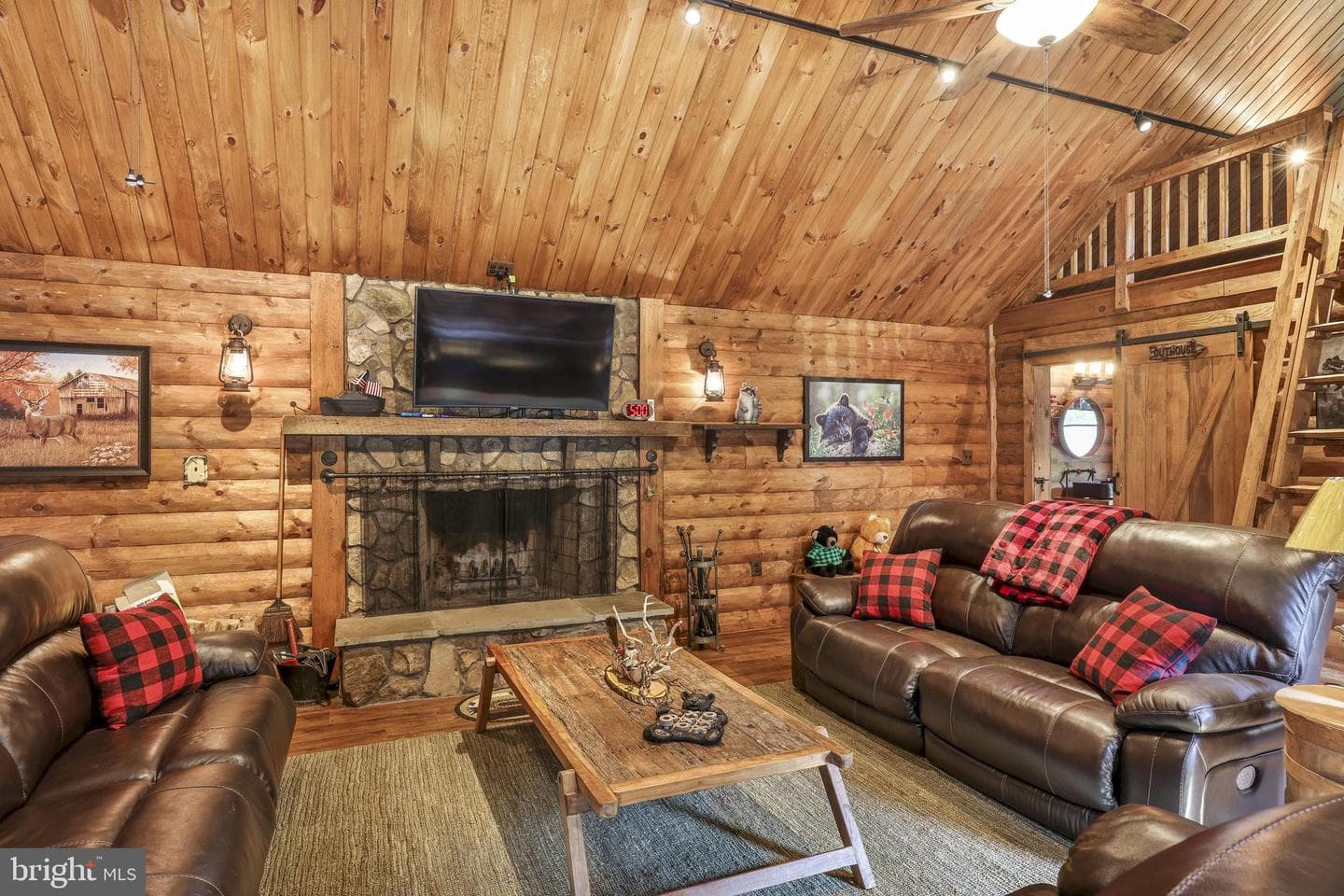 1263 Thompson Hollow Road photo 20