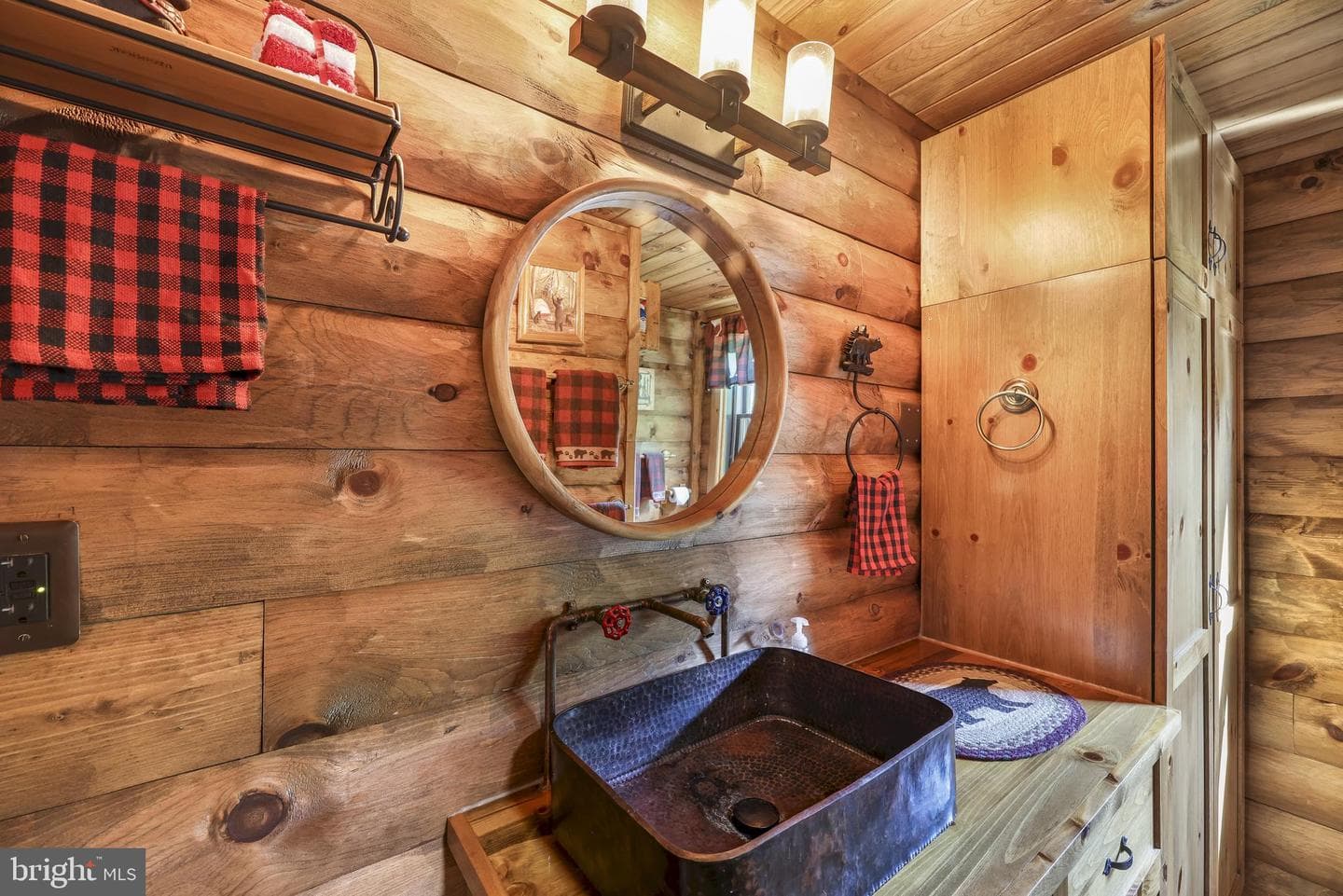 1263 Thompson Hollow Road photo 24
