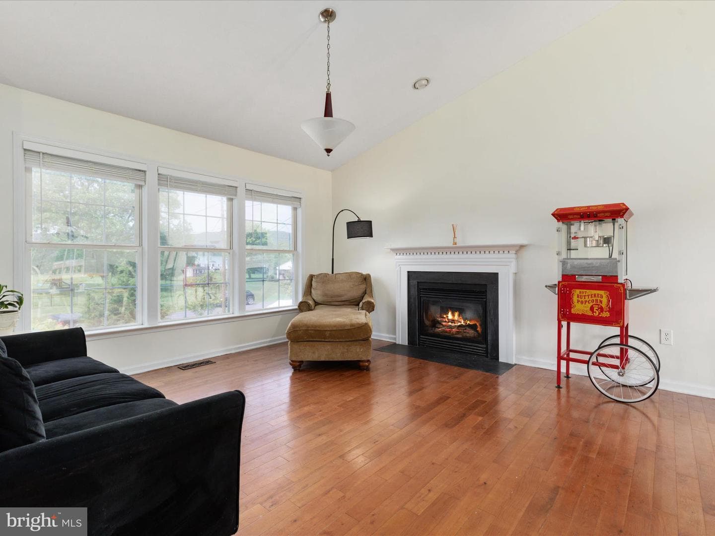 18 Barnett Drive photo 3