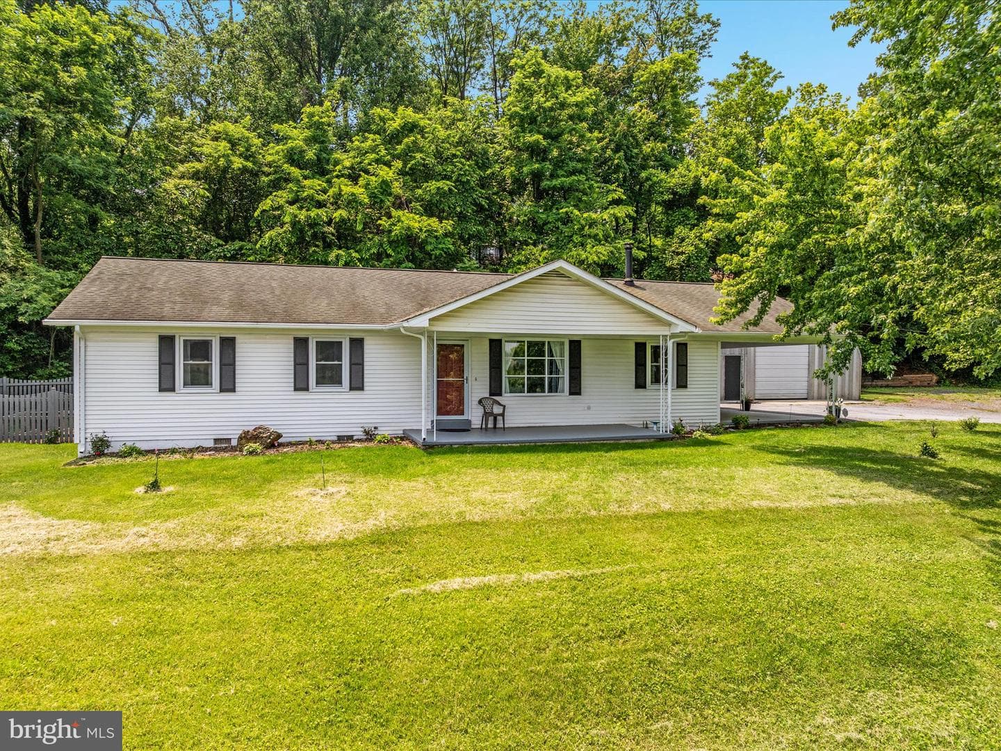 180 Oak Heights Road photo 1