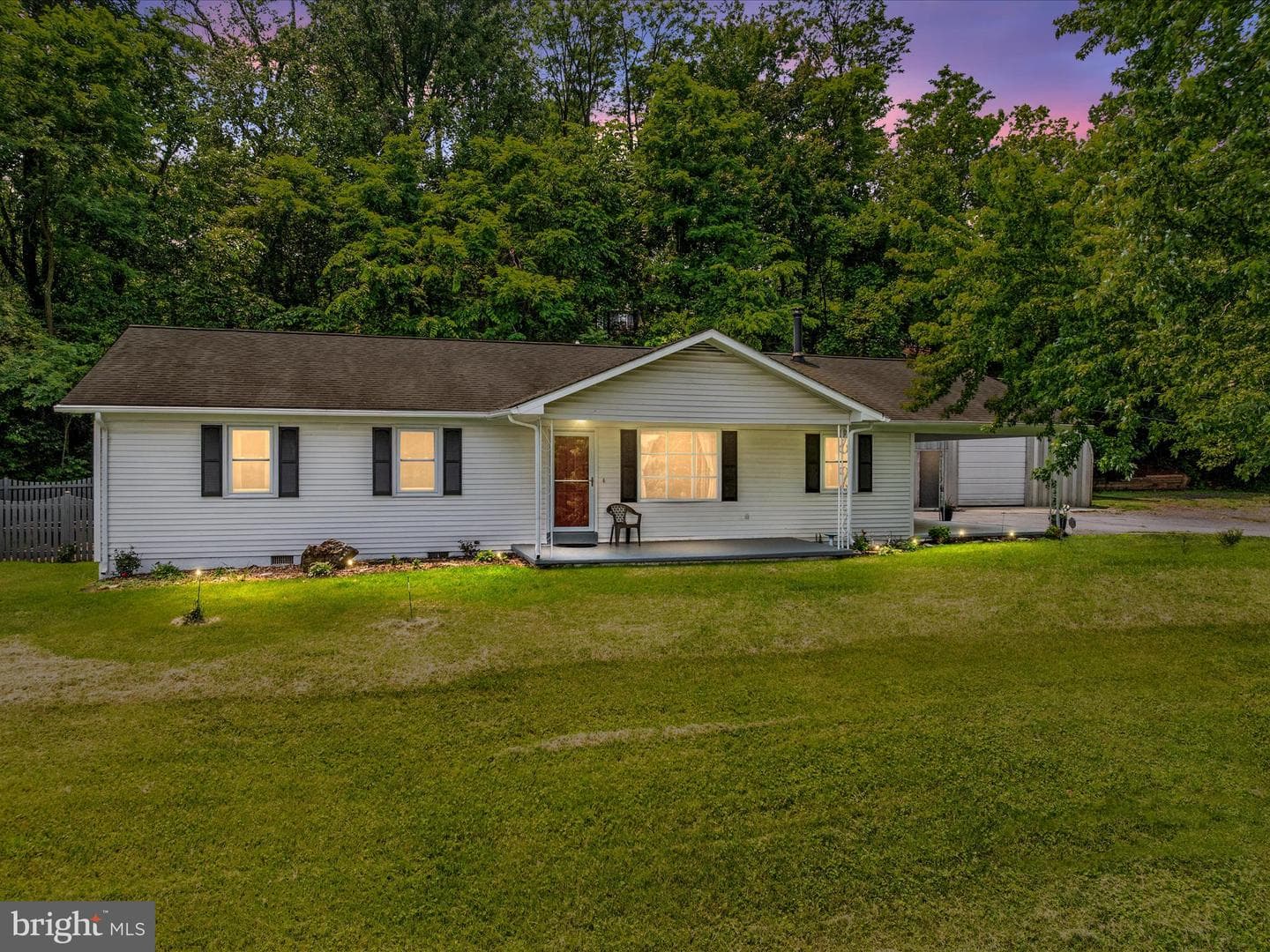 180 Oak Heights Road photo 3