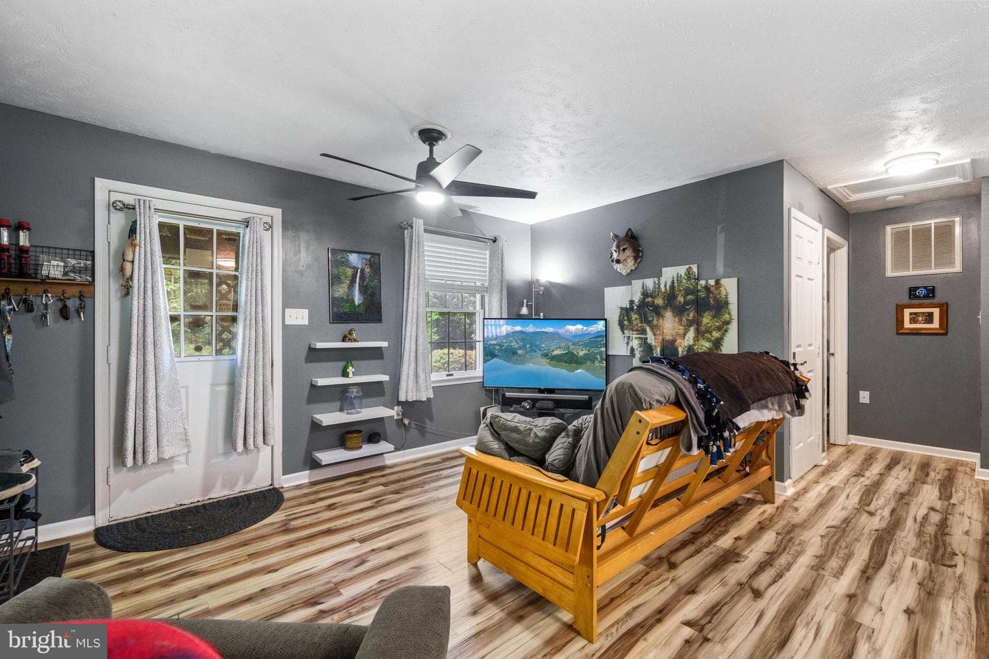 262 Blue Valley Road photo 5