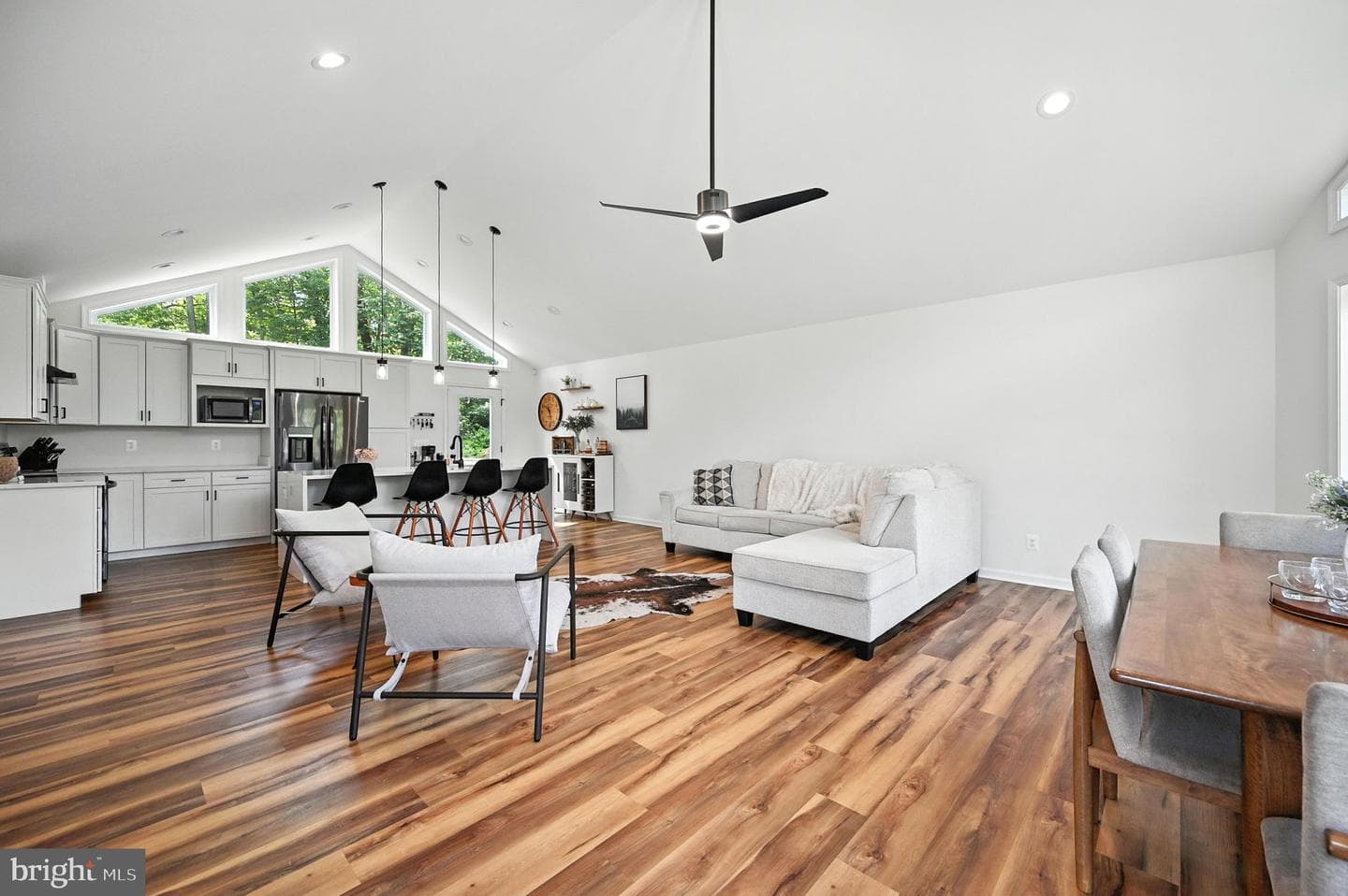 2554 High Top Road photo 3