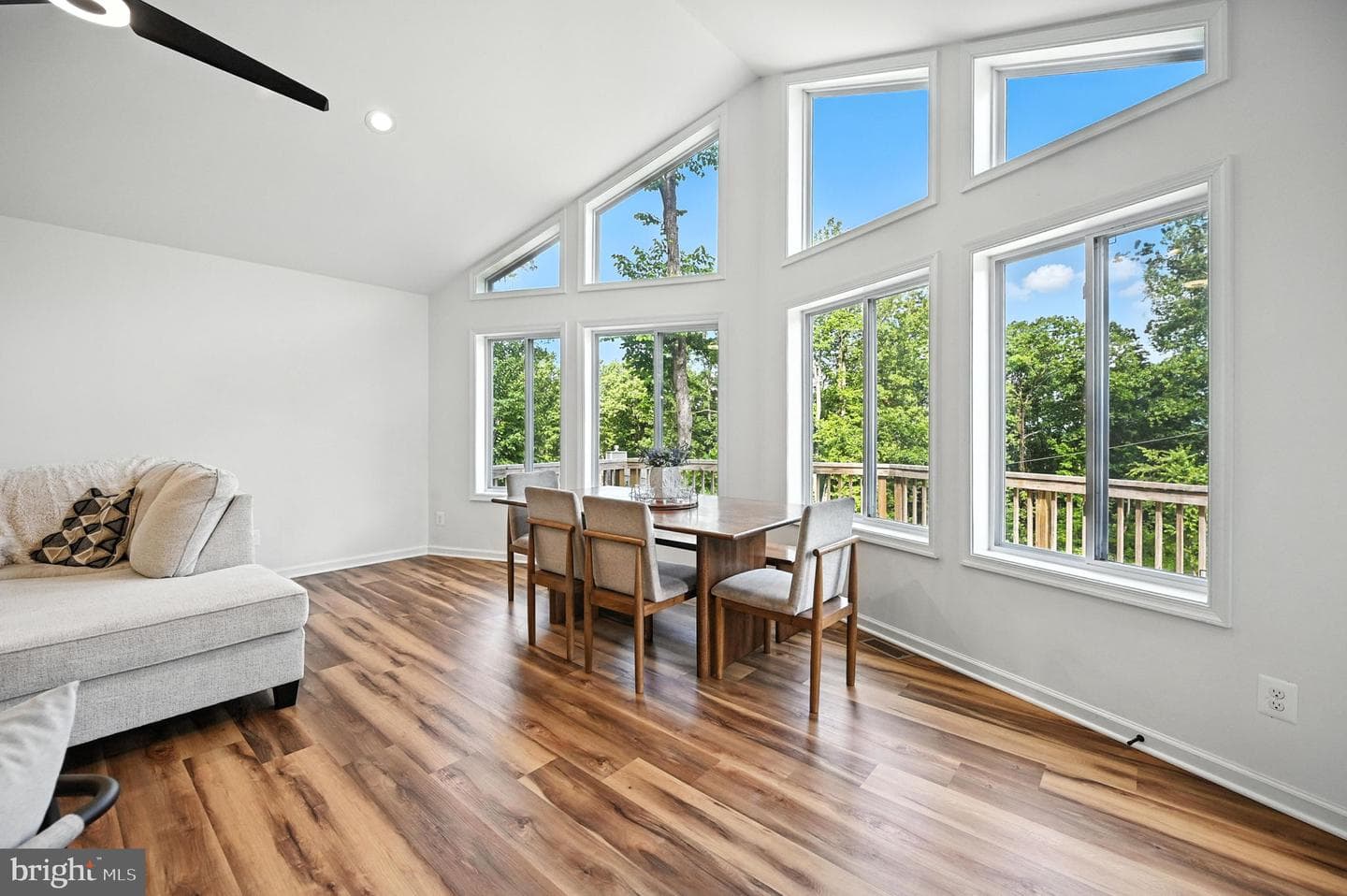 2554 High Top Road photo 4