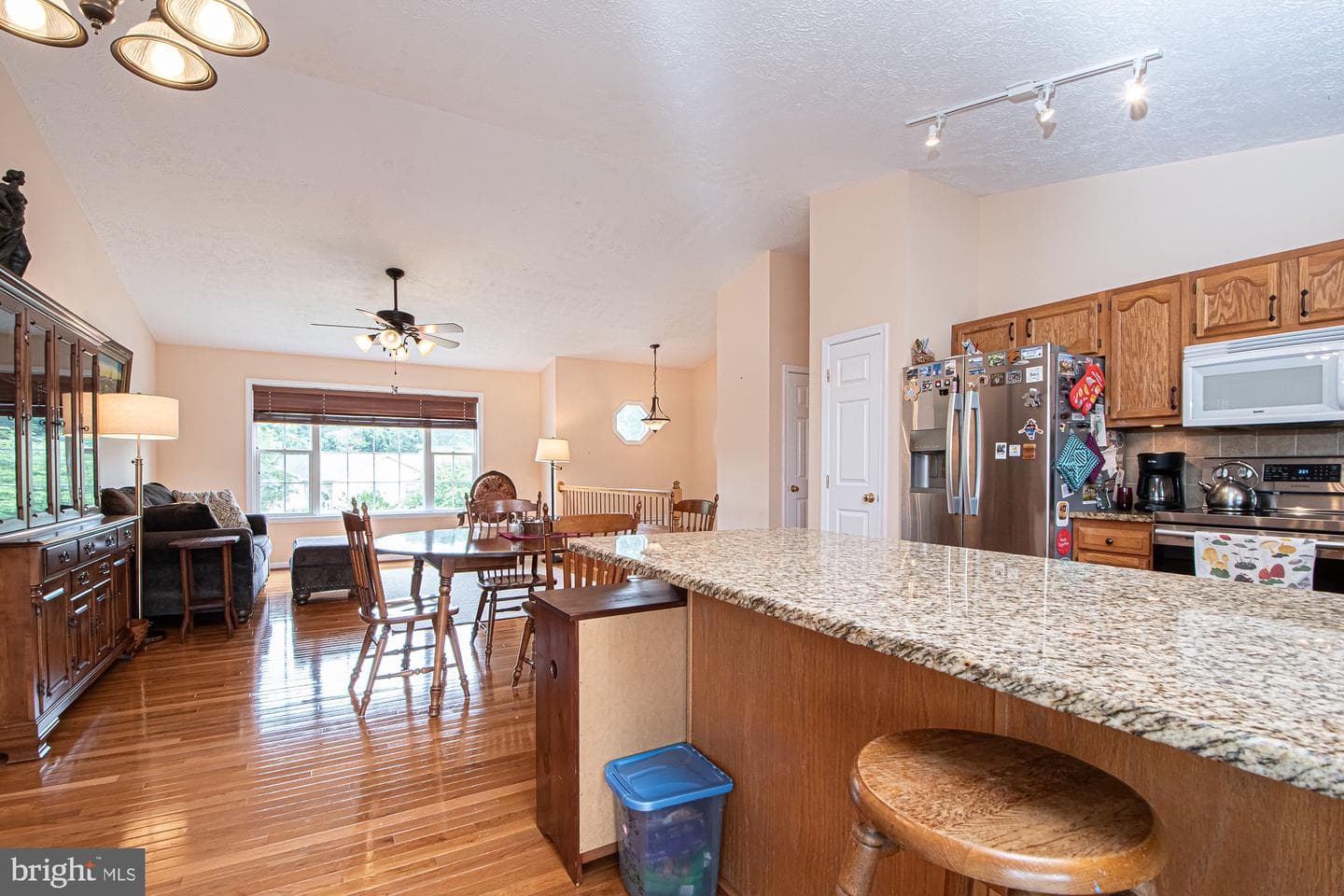 75 Westminster Drive photo 20