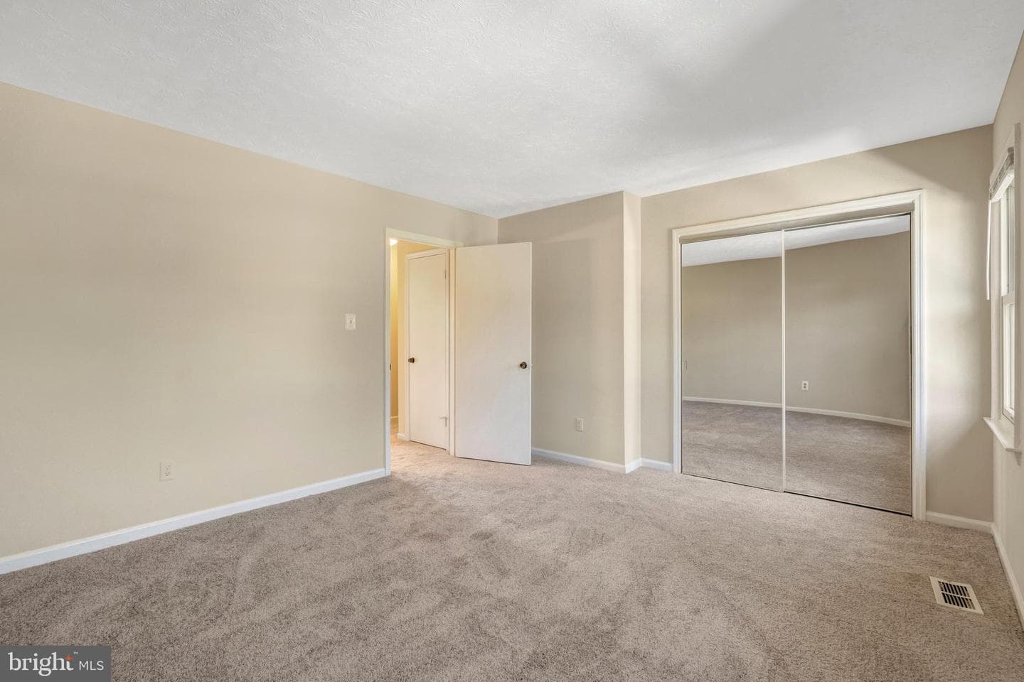 504 Pow Morr Drive photo 15