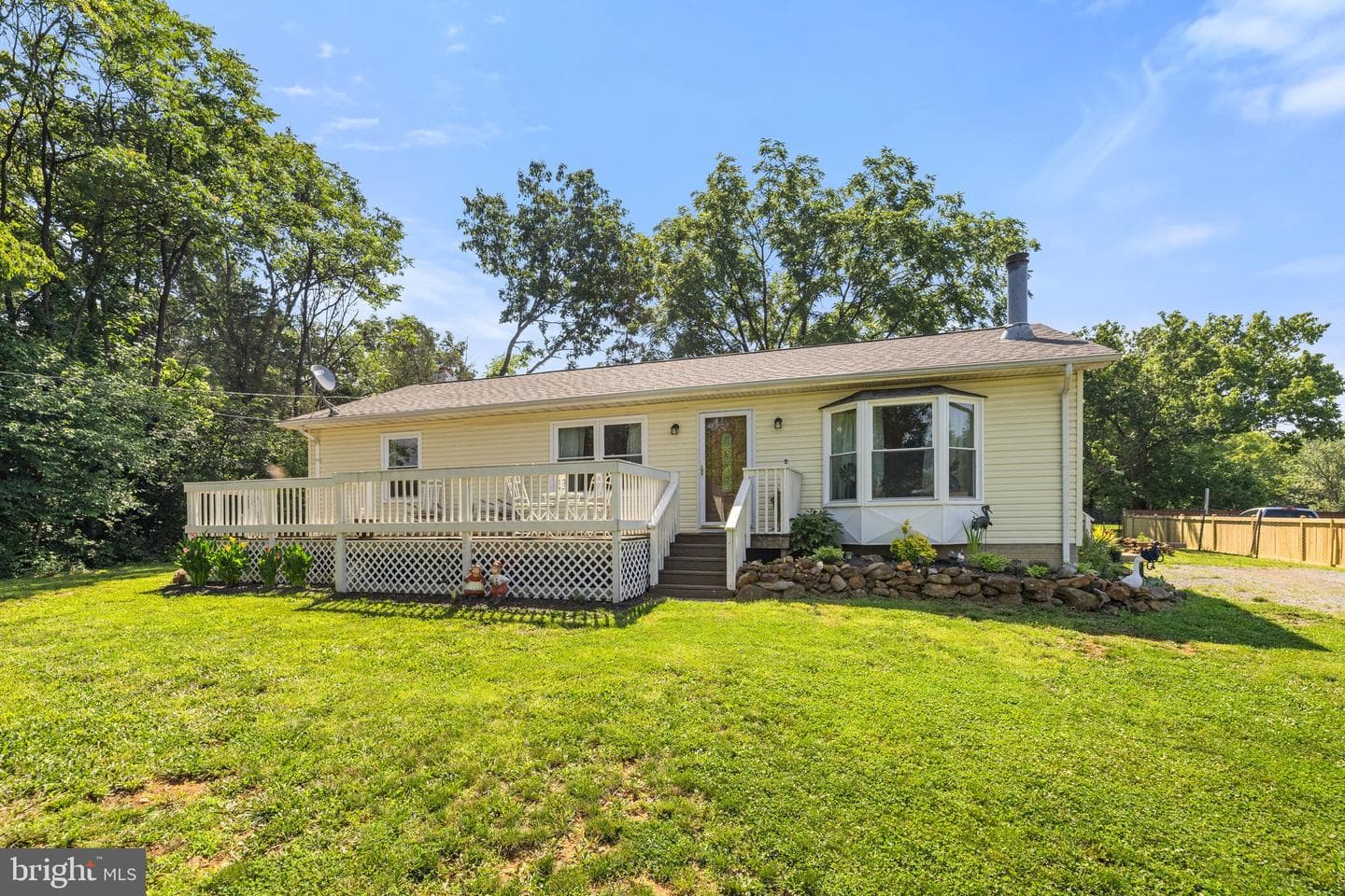 381 Youngs Drive photo 1