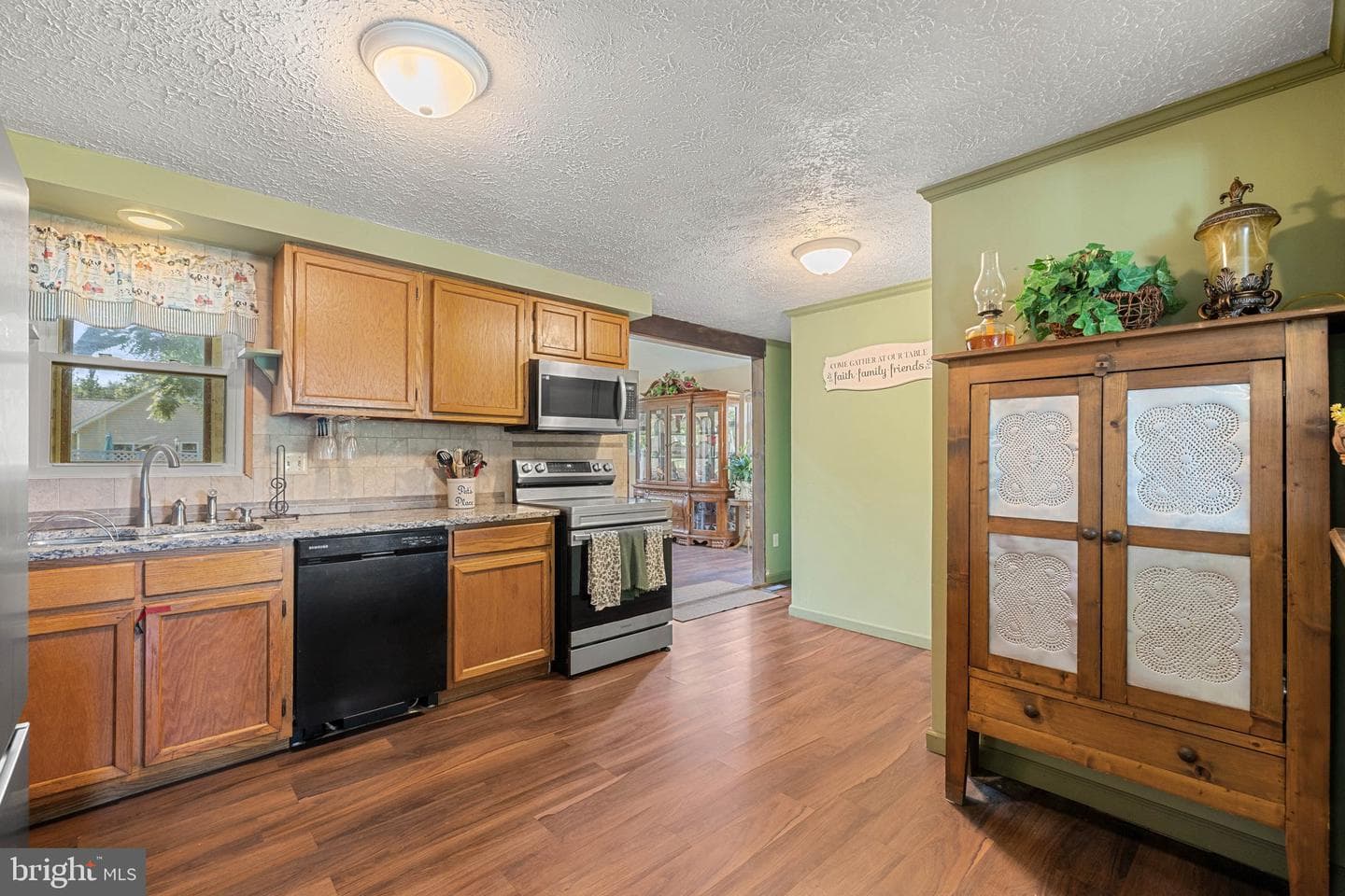 381 Youngs Drive photo 13