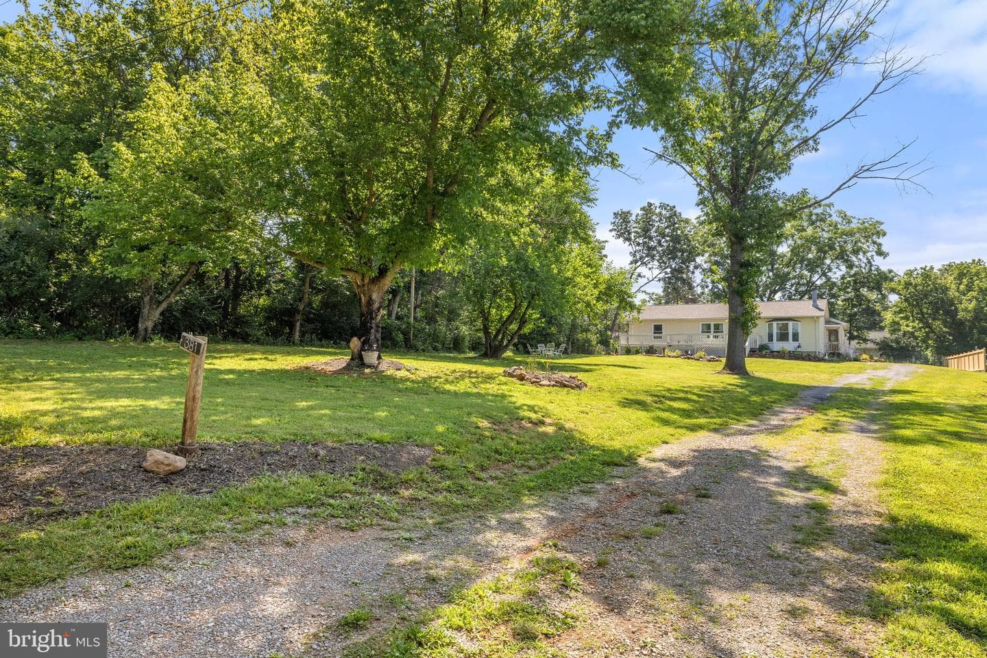 381 Youngs Drive photo 4