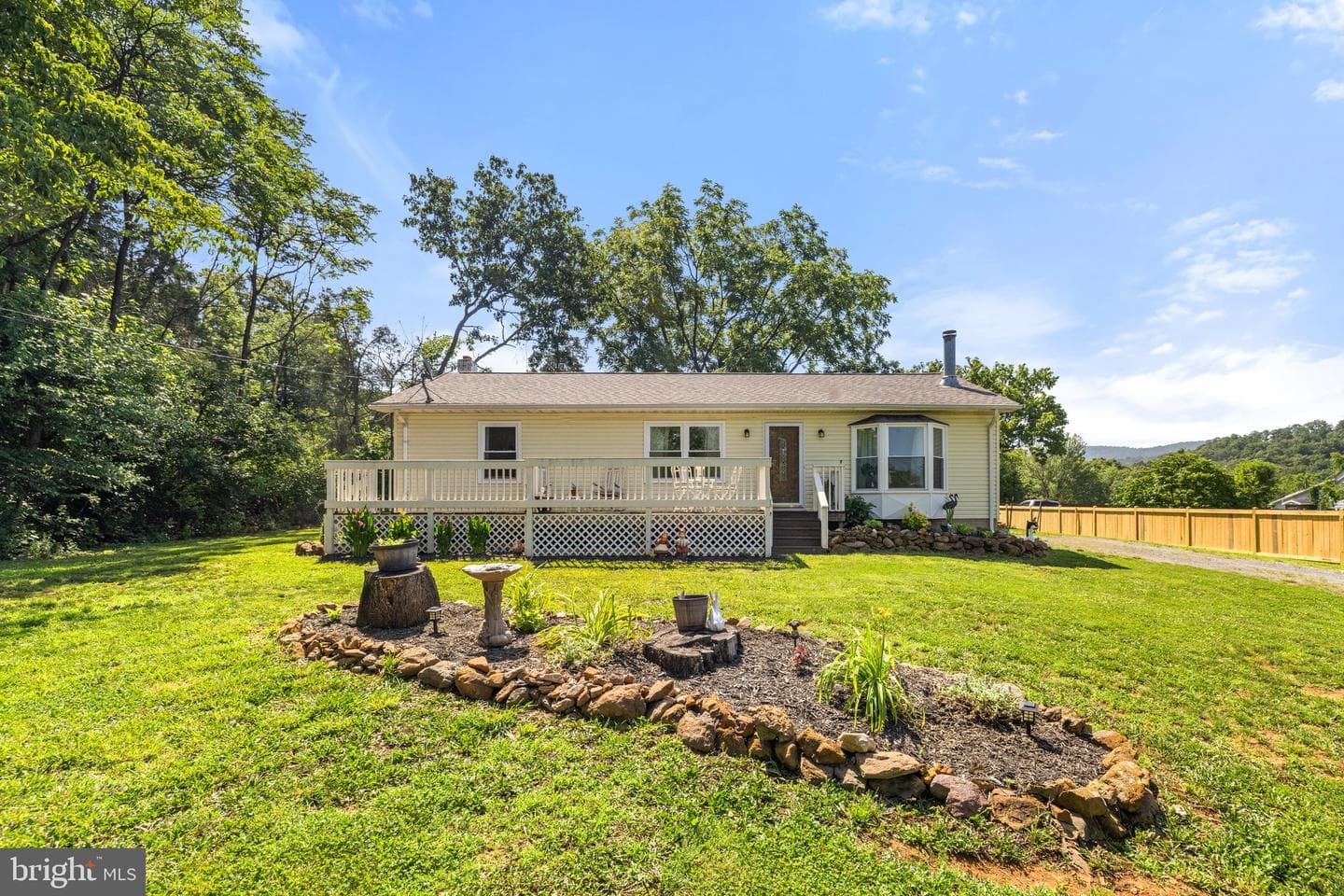 381 Youngs Drive photo 5