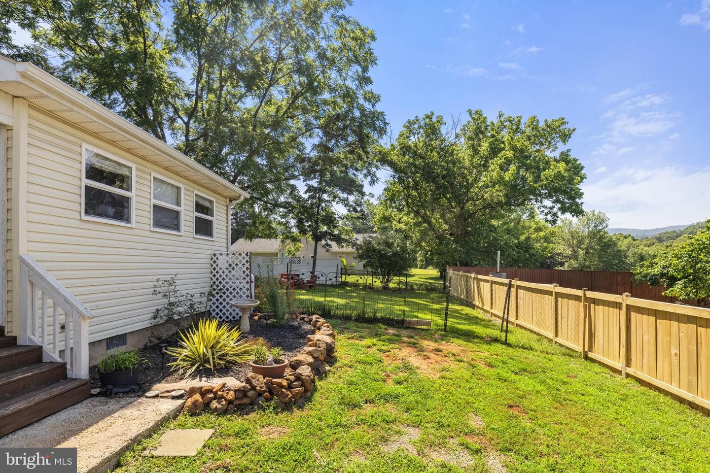 381 Youngs Drive photo 7