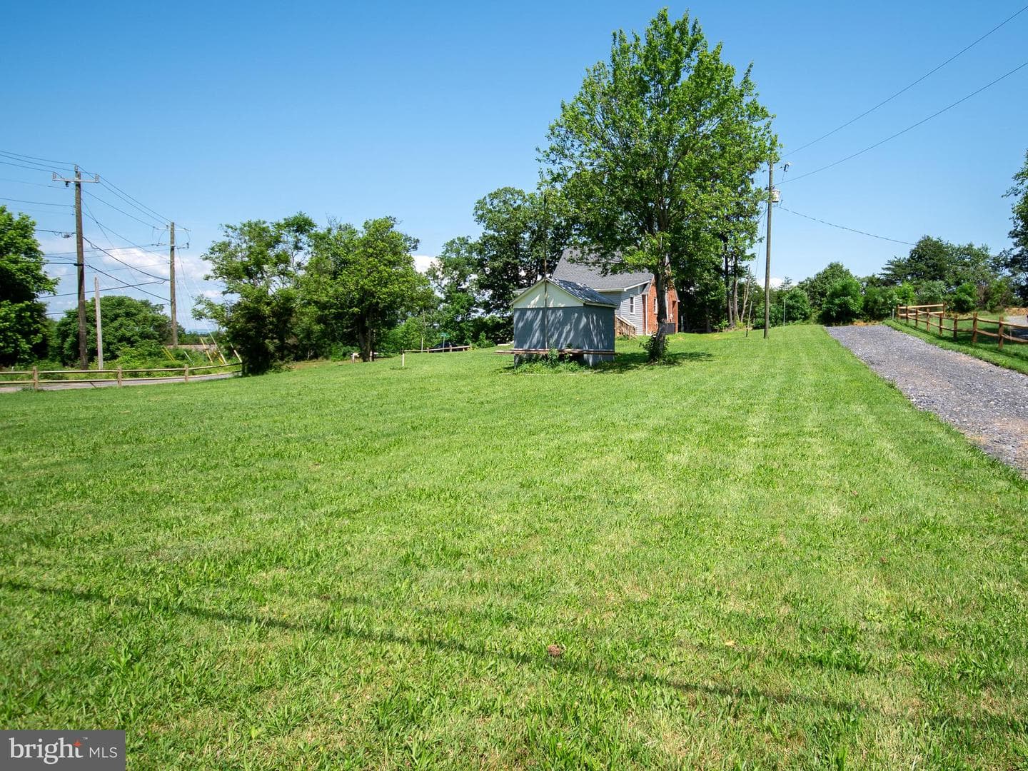 2450 Happy Creek Road photo 10