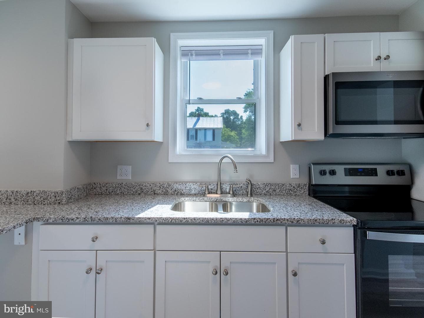 2450 Happy Creek Road photo 16