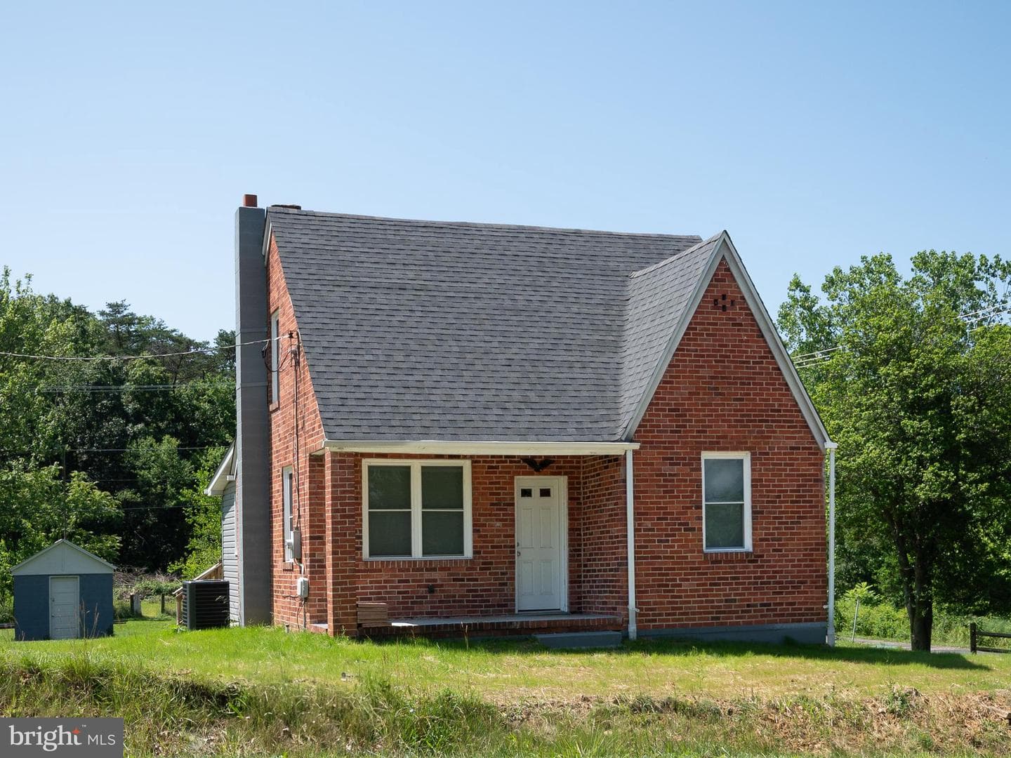2450 Happy Creek Road photo 4