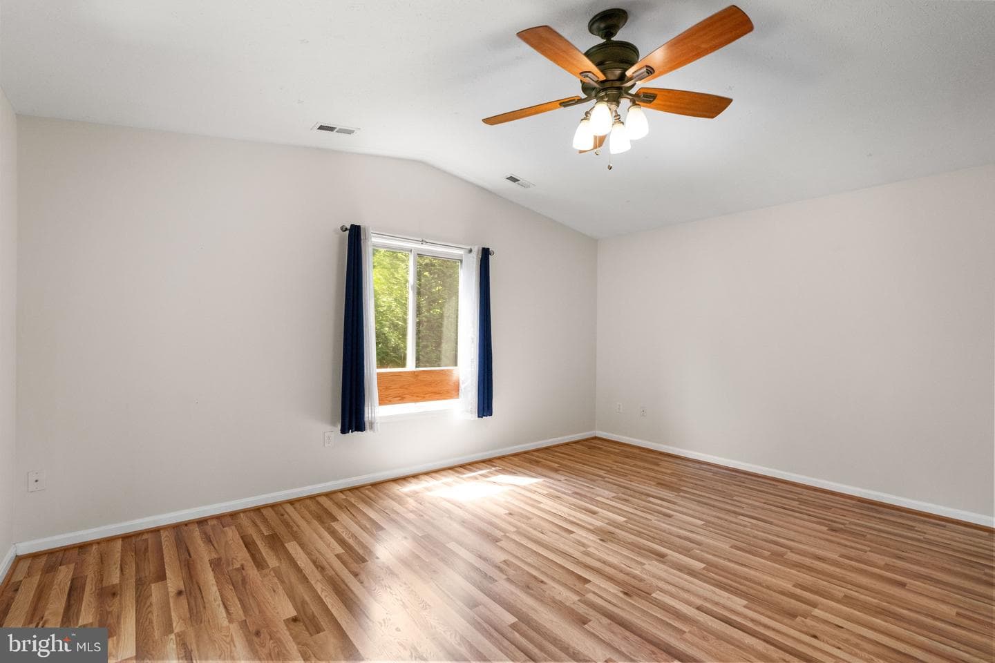 2037 Buck Mountain Road photo 19