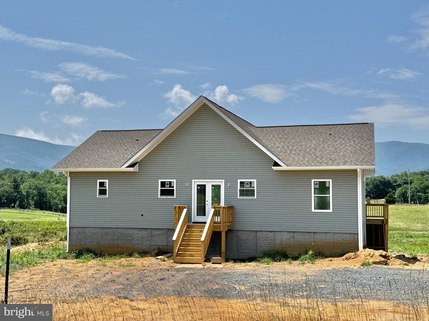 579 Joans Quadrangle Road photo 18