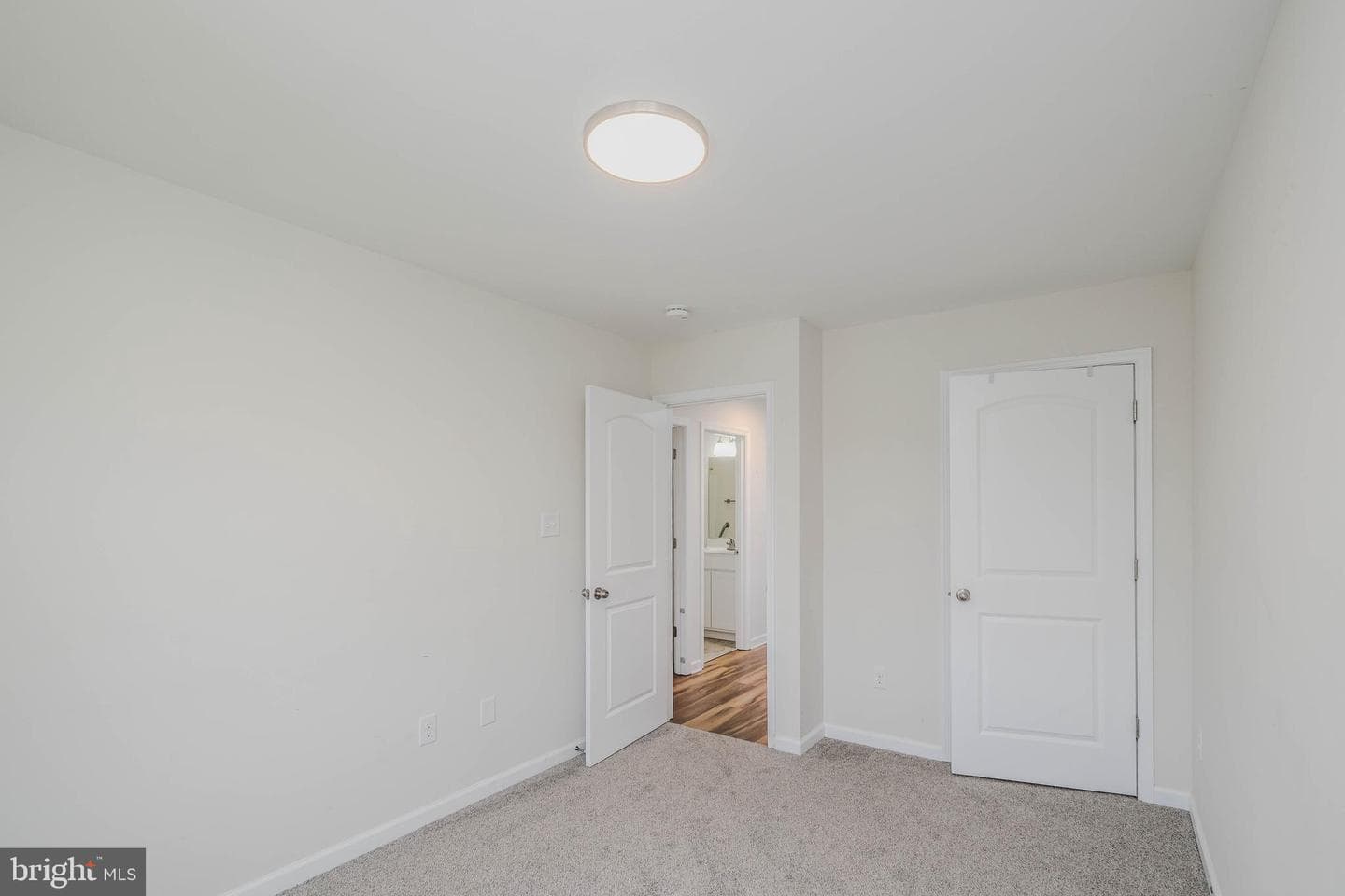 139 Steele Avenue photo 28