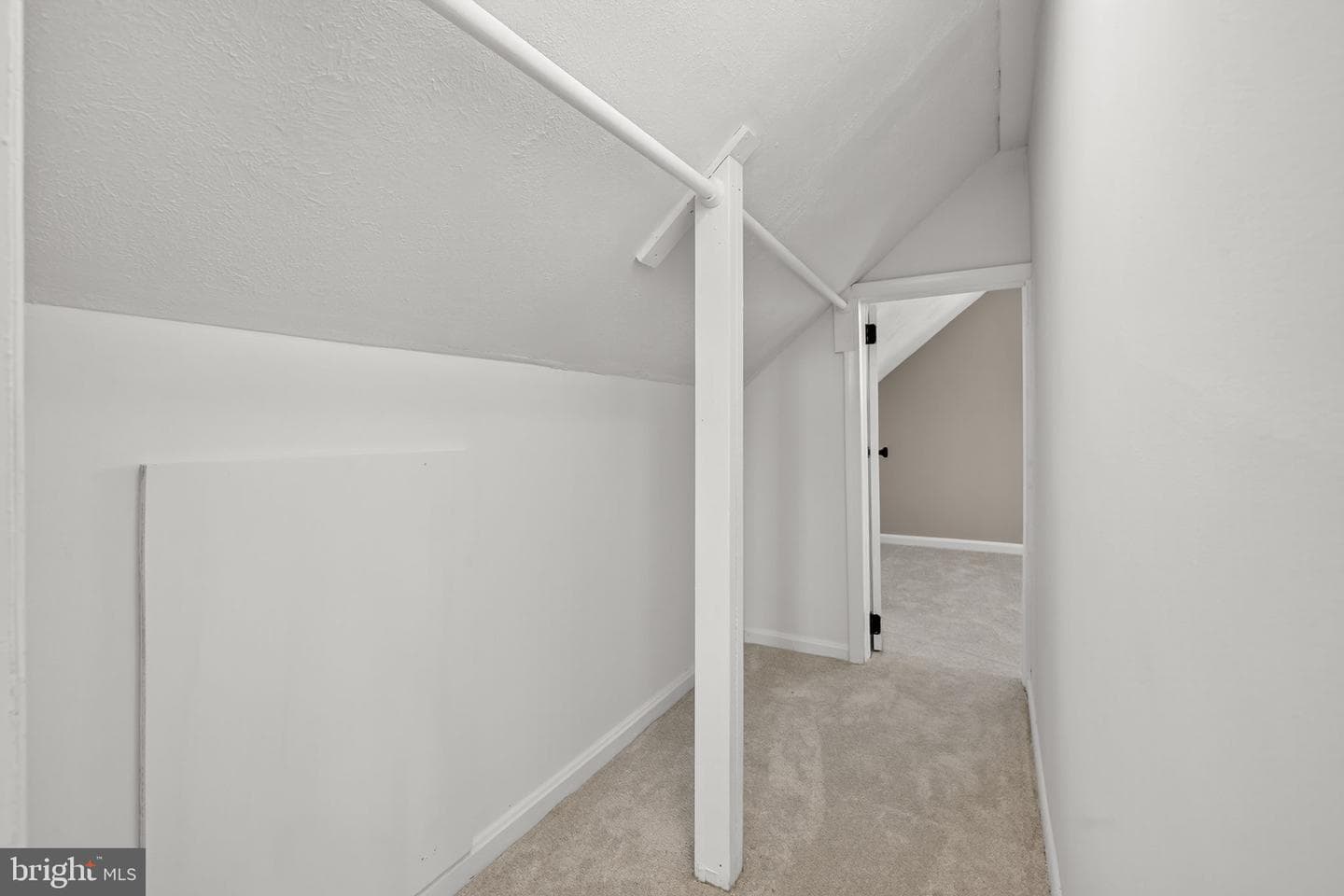 839 William Street photo 15