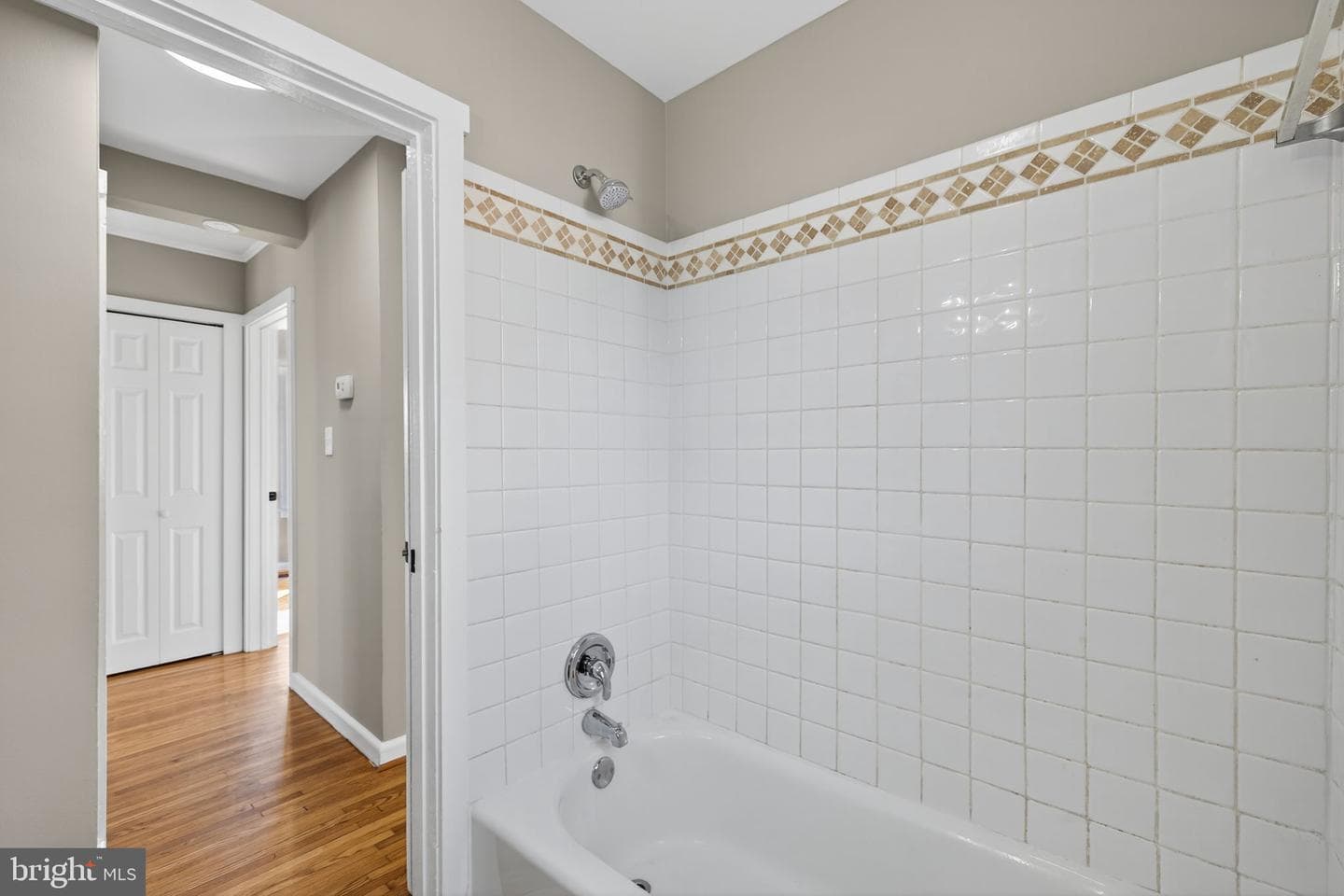 839 William Street photo 27