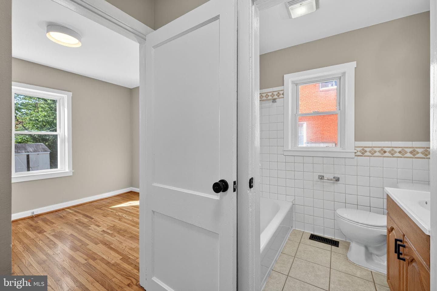 839 William Street photo 29