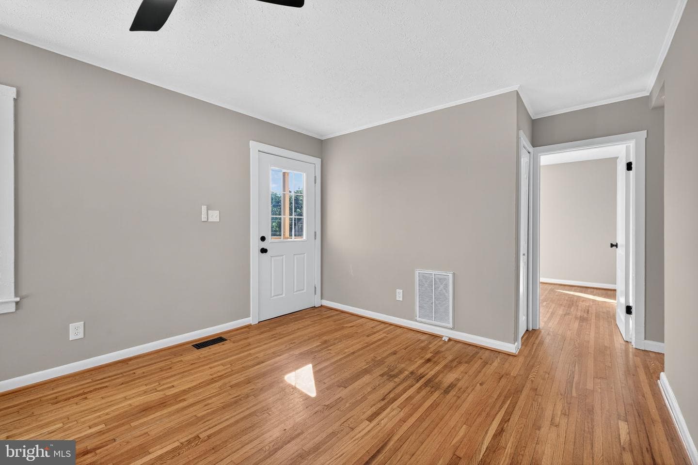 839 William Street photo 42