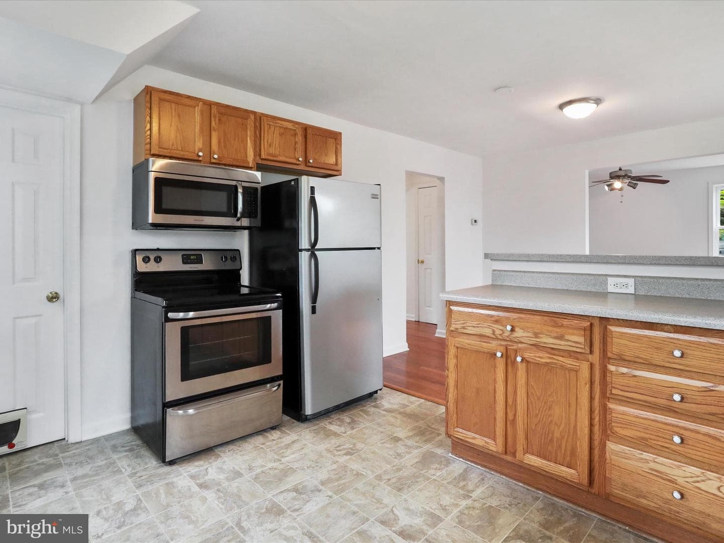 2784 Strasburg Road photo 10