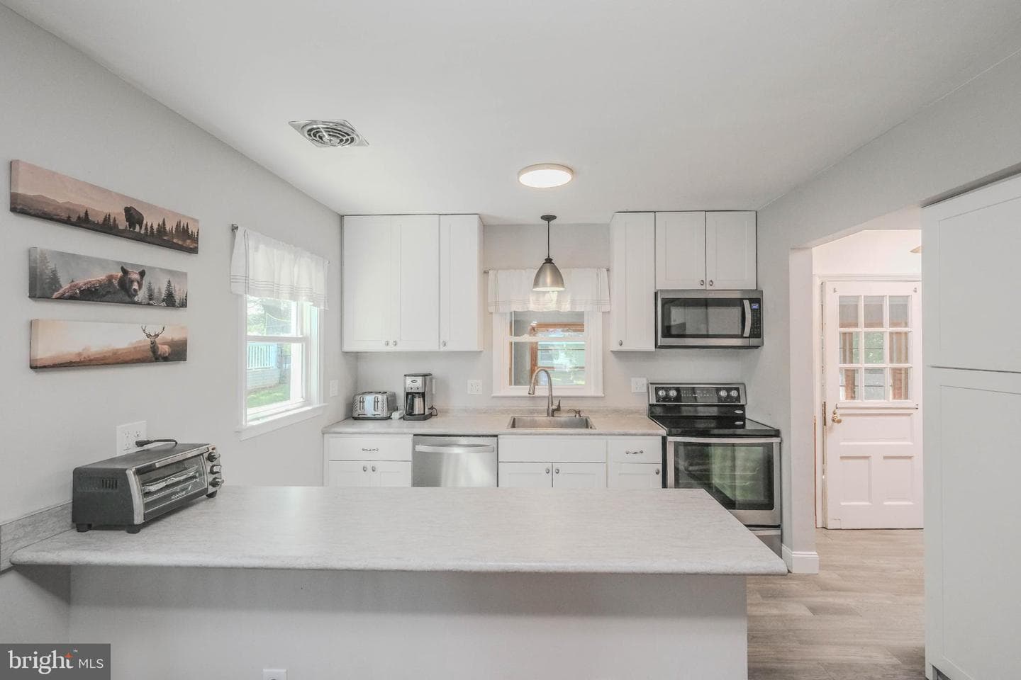 710 River Drive photo 10
