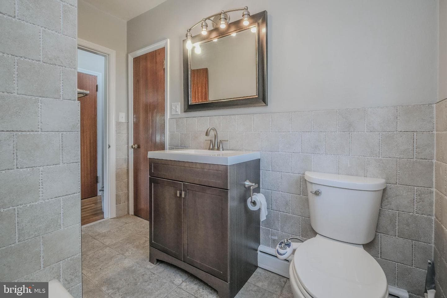 710 River Drive photo 31