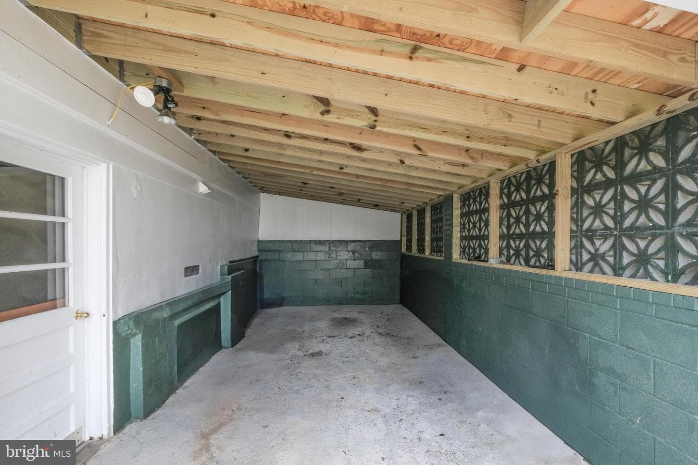 710 River Drive photo 43