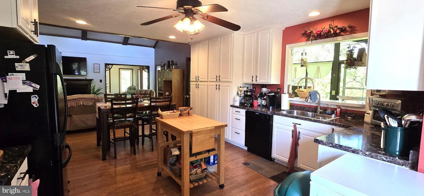 152 Richmond Road photo 11