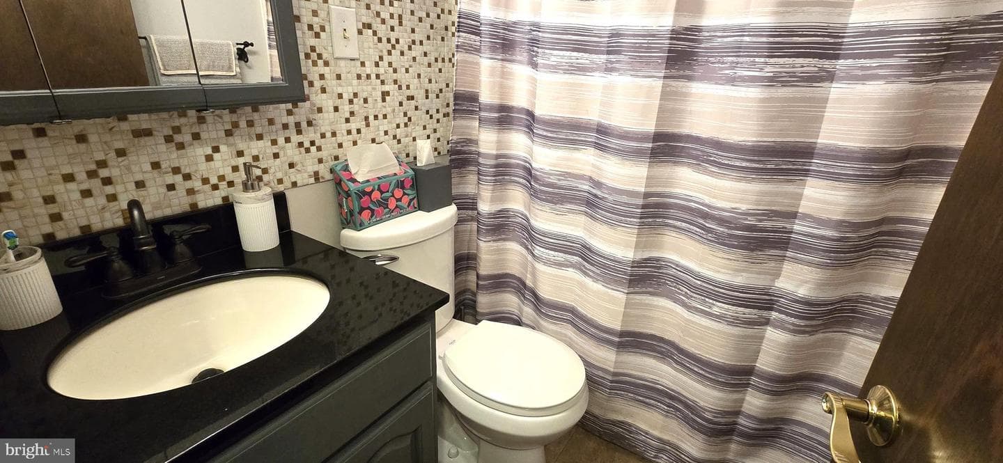 152 Richmond Road photo 33