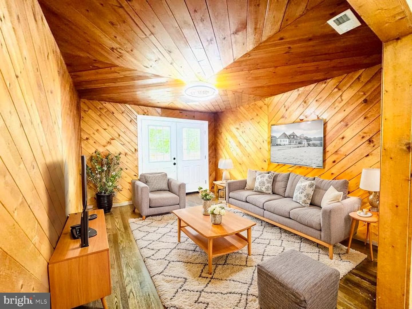 310 Frazer Place photo 13