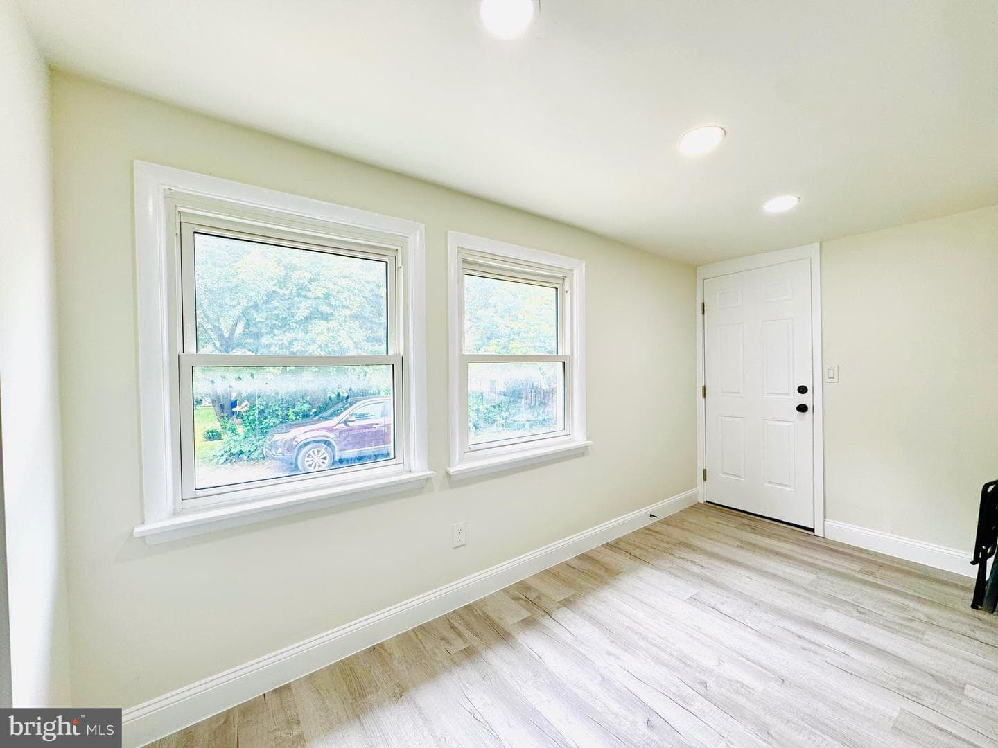 310 Frazer Place photo 18