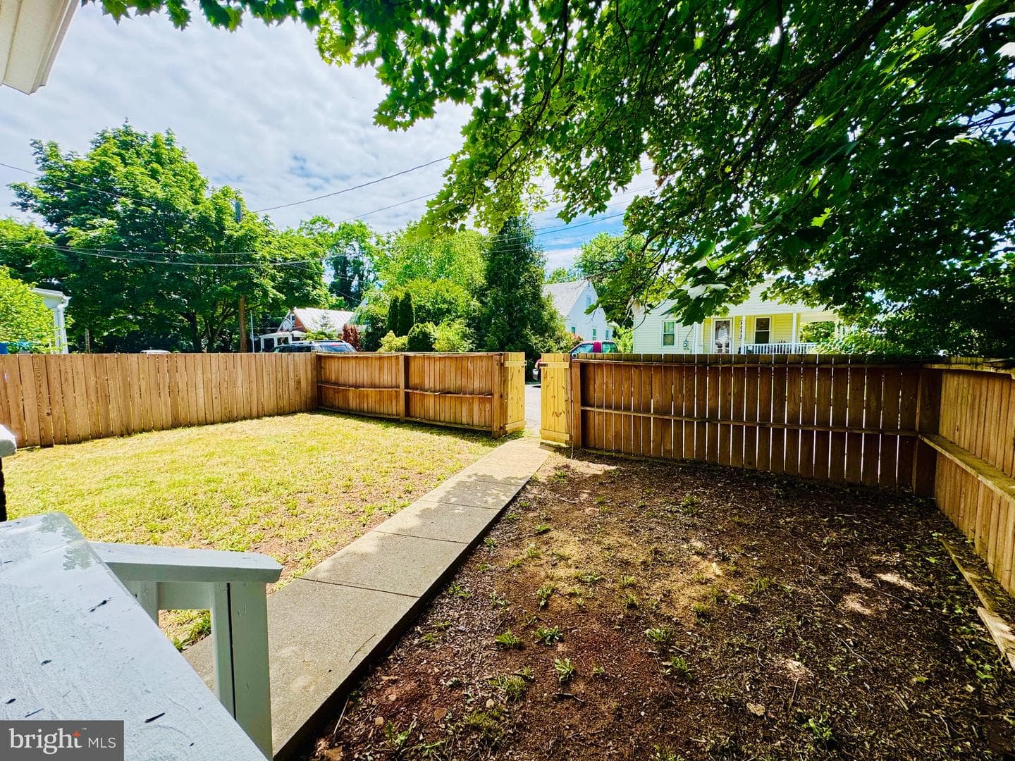 310 Frazer Place photo 29