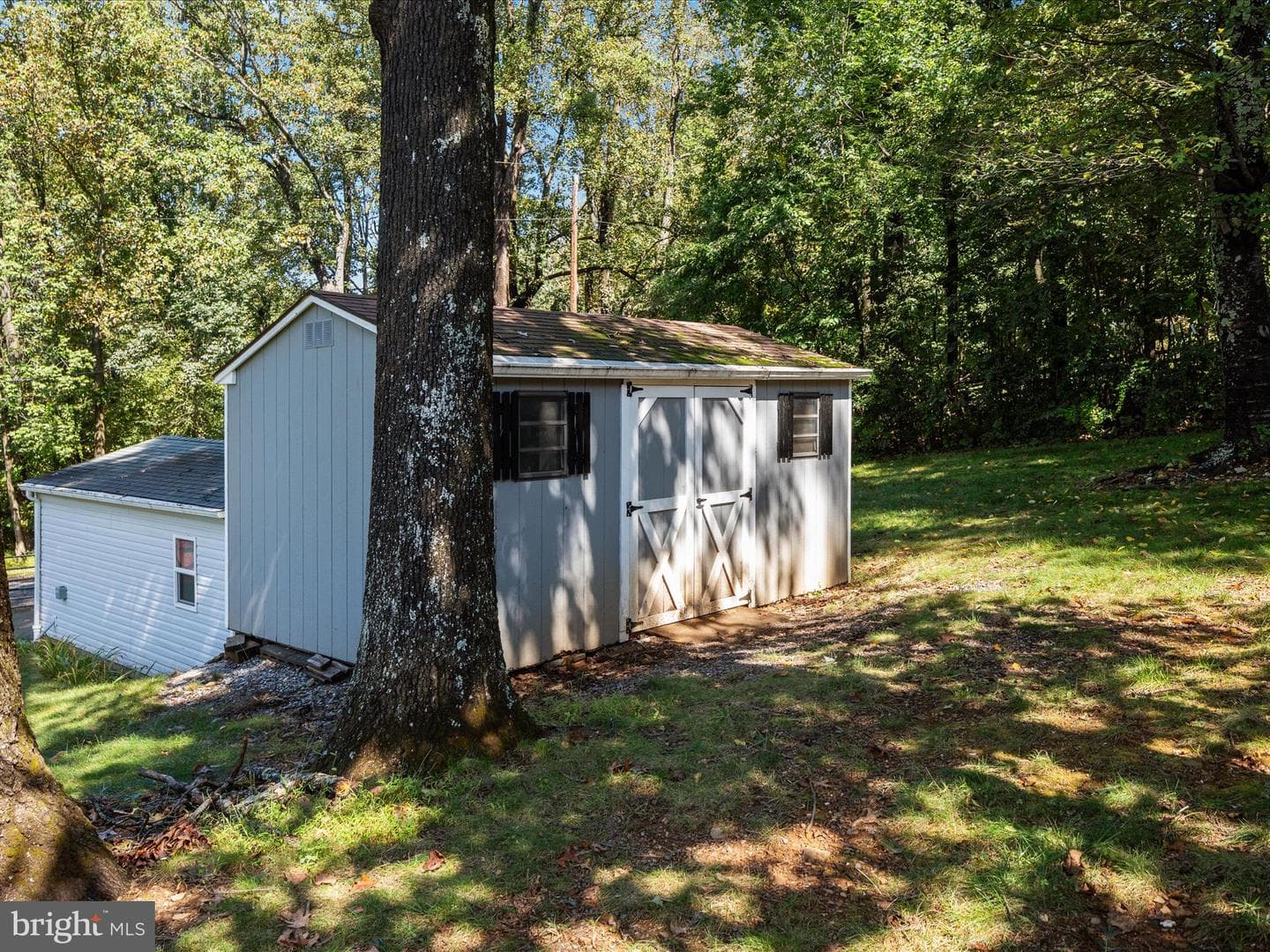 155 Forest Road photo 25