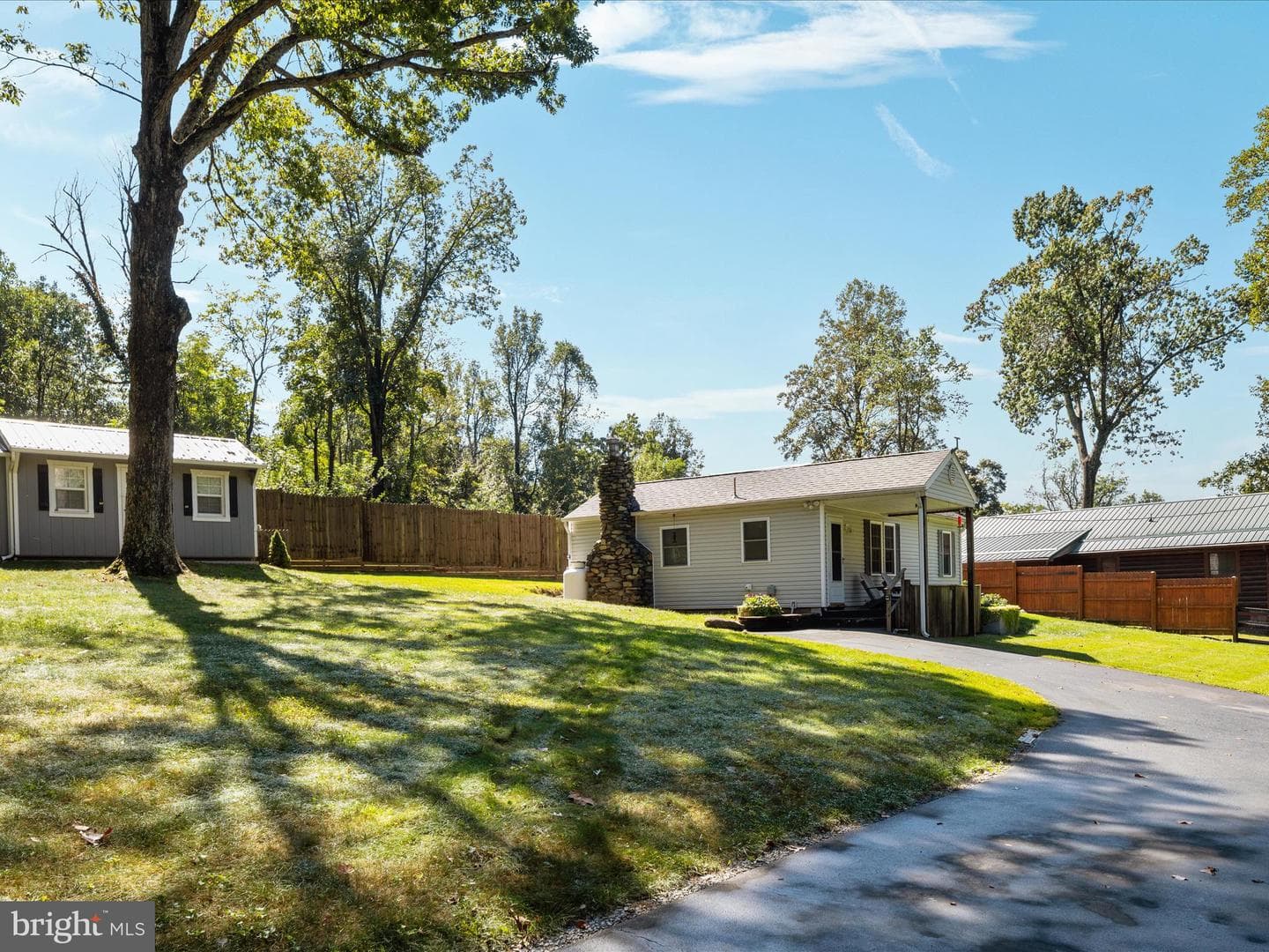 155 Forest Road photo 29