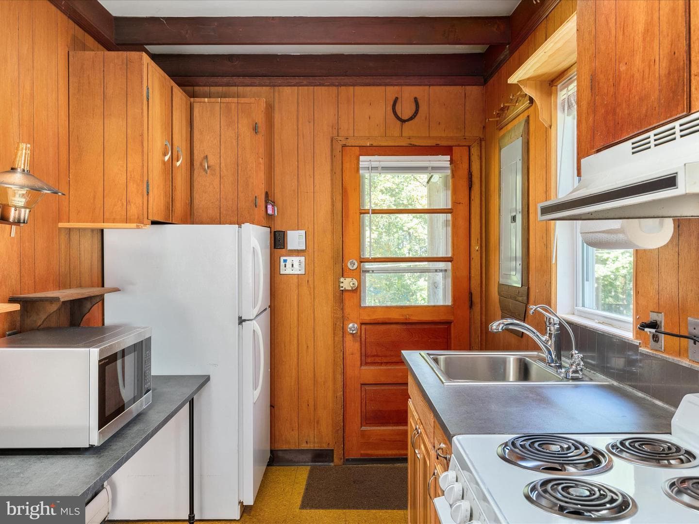 155 Forest Road photo 7