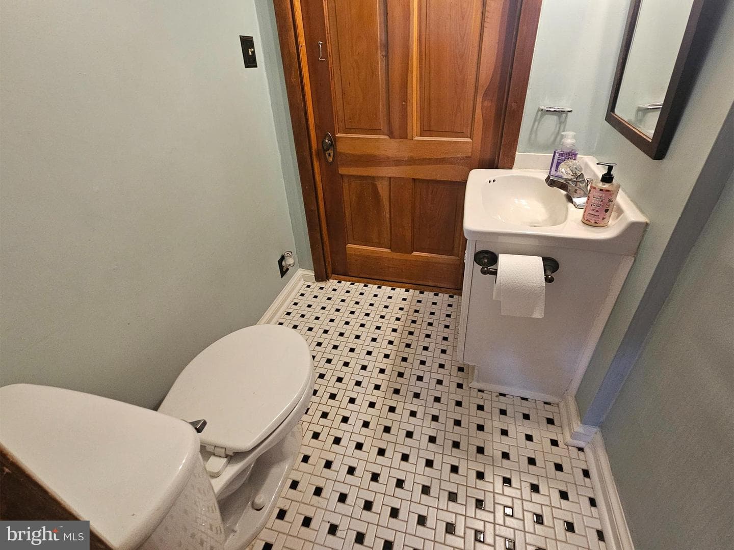 20 Blue Ridge Avenue photo 15