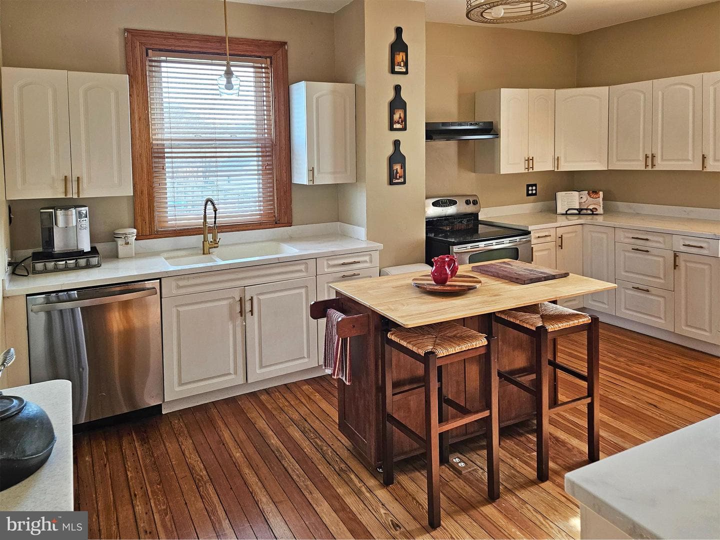 20 Blue Ridge Avenue photo 21