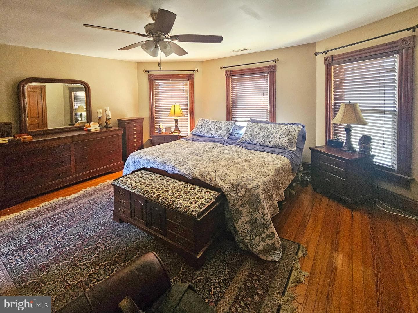 20 Blue Ridge Avenue photo 28