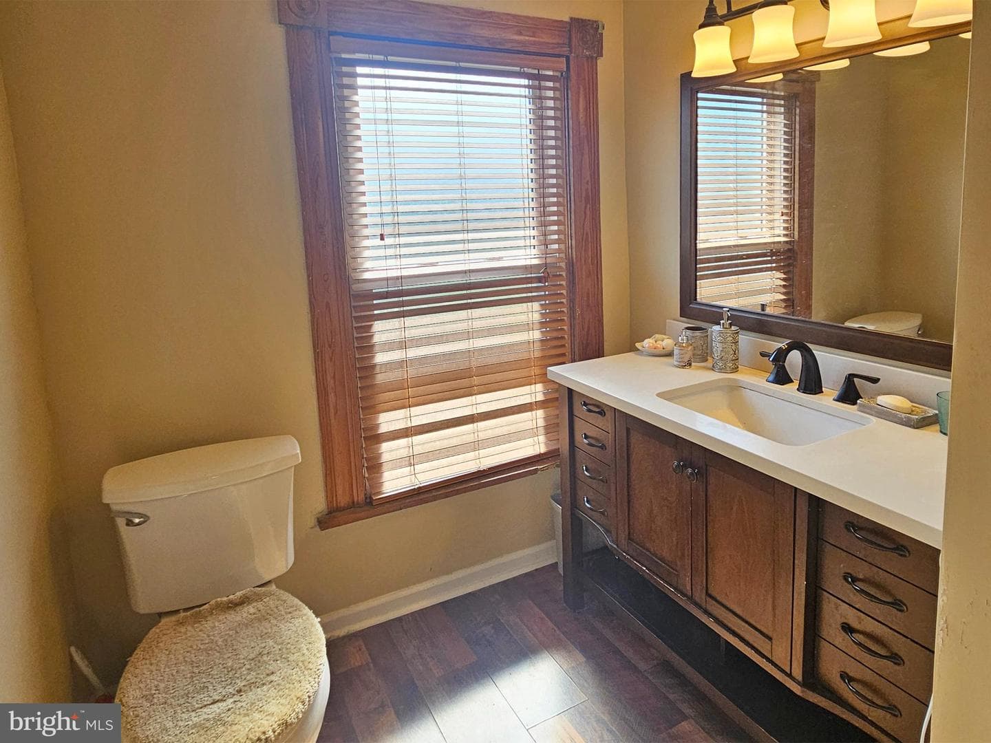 20 Blue Ridge Avenue photo 31