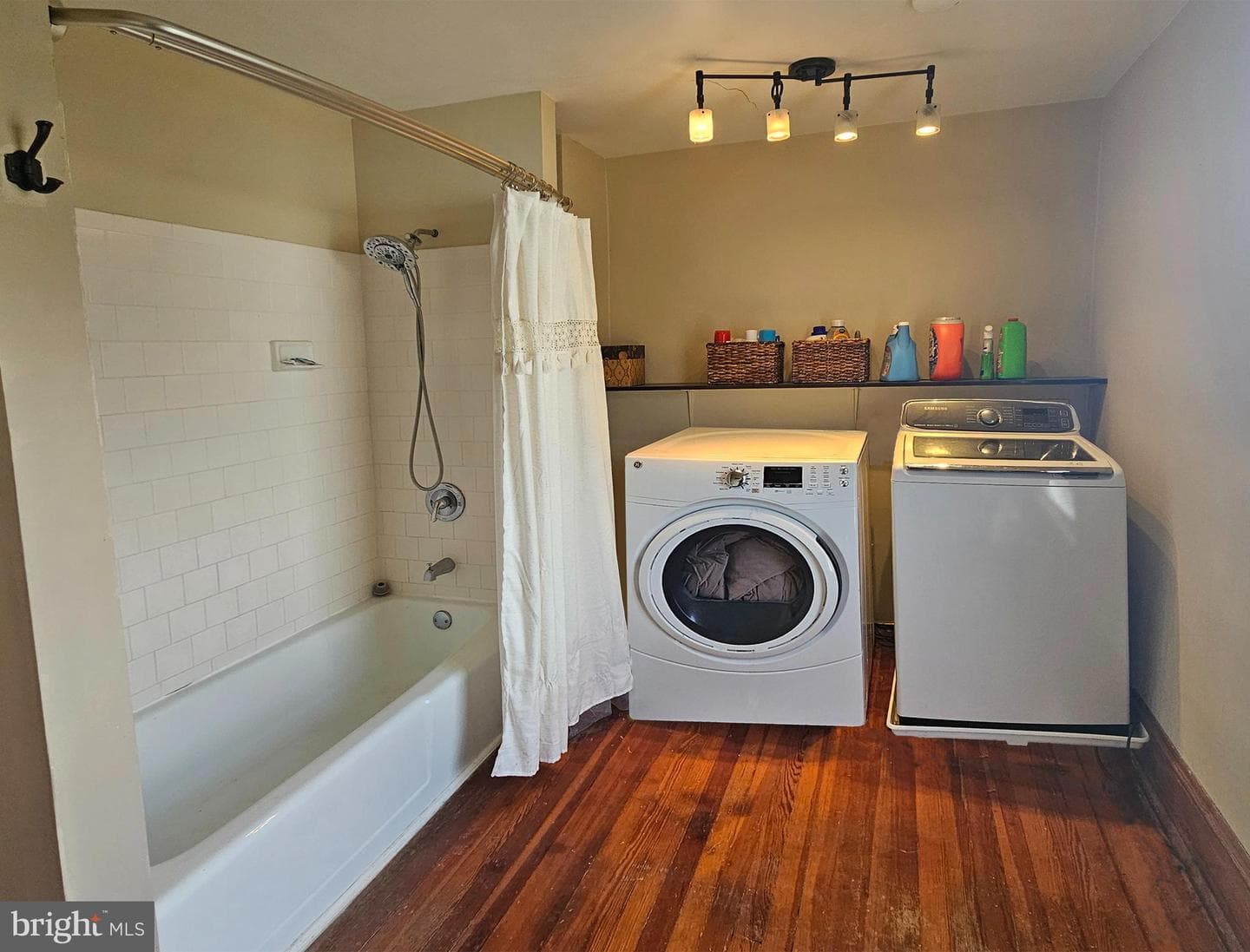 20 Blue Ridge Avenue photo 32
