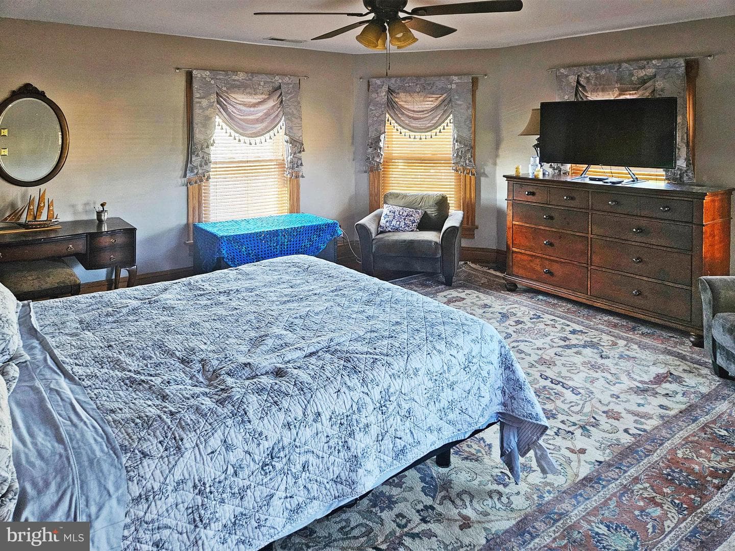 20 Blue Ridge Avenue photo 35