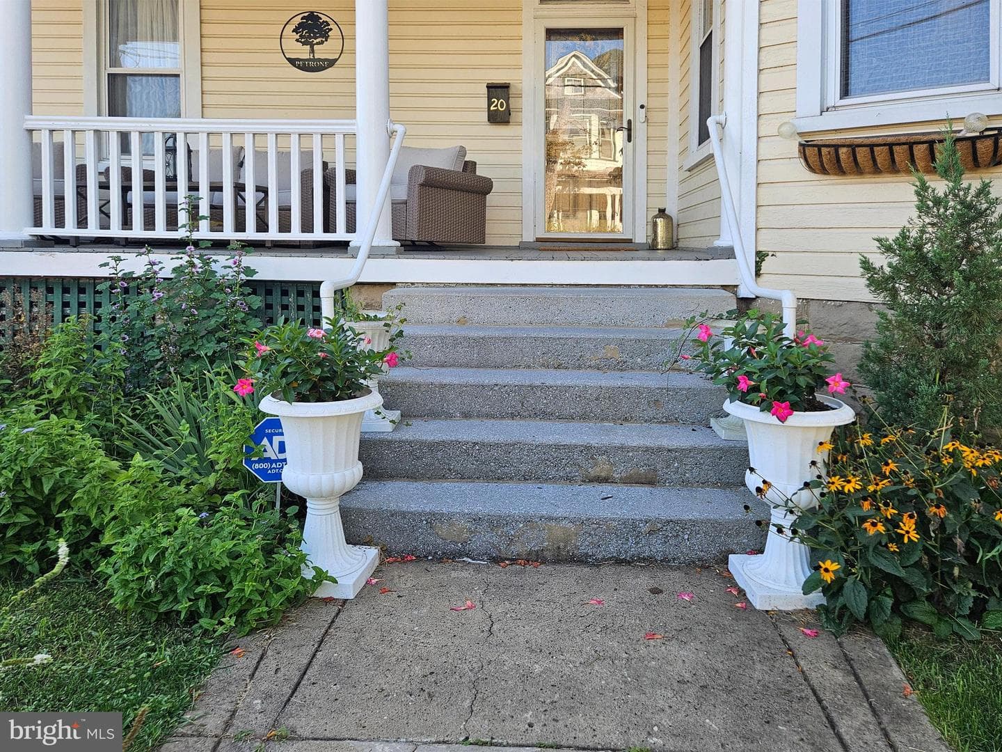 20 Blue Ridge Avenue photo 5