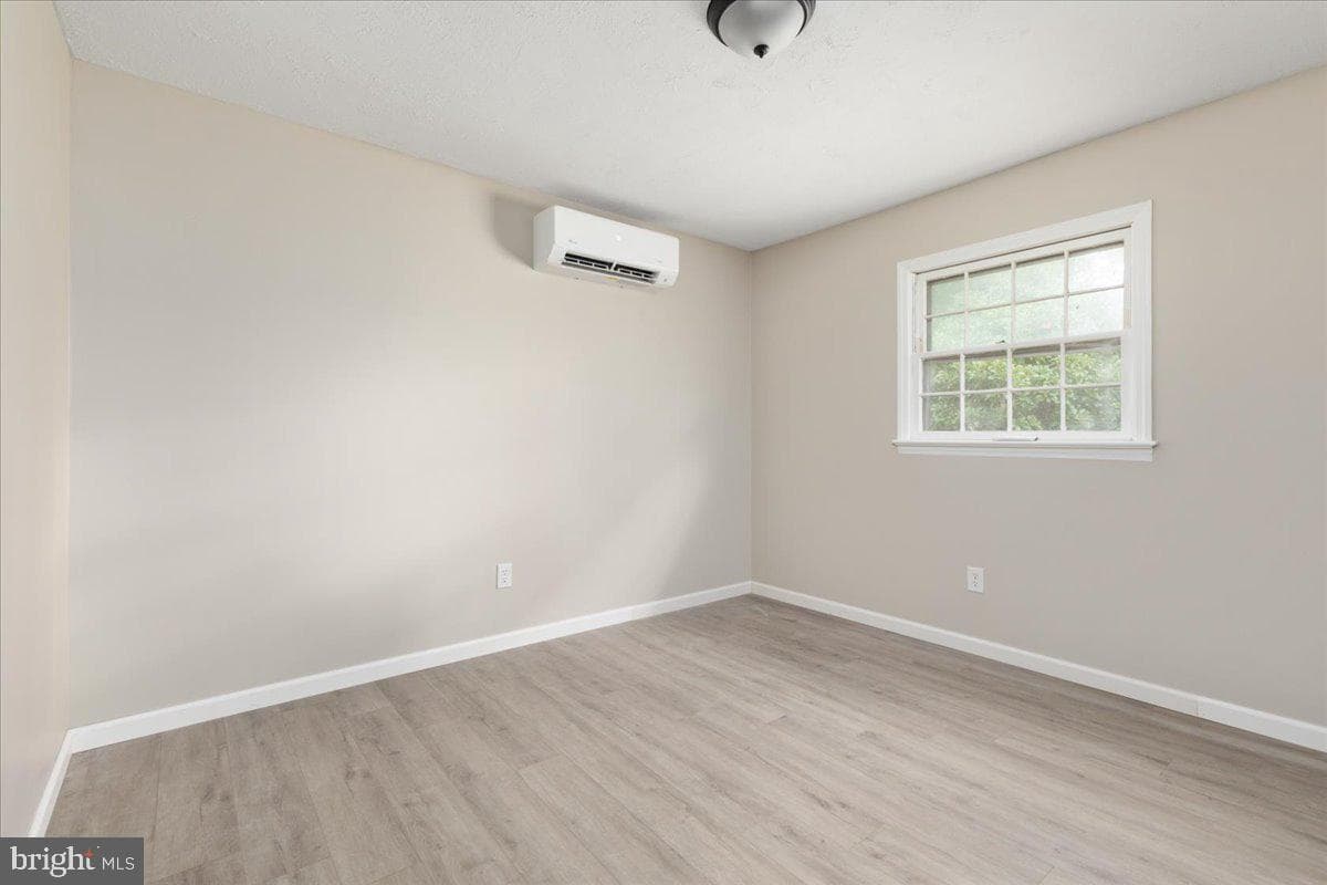 1311 Monroe Avenue photo 8