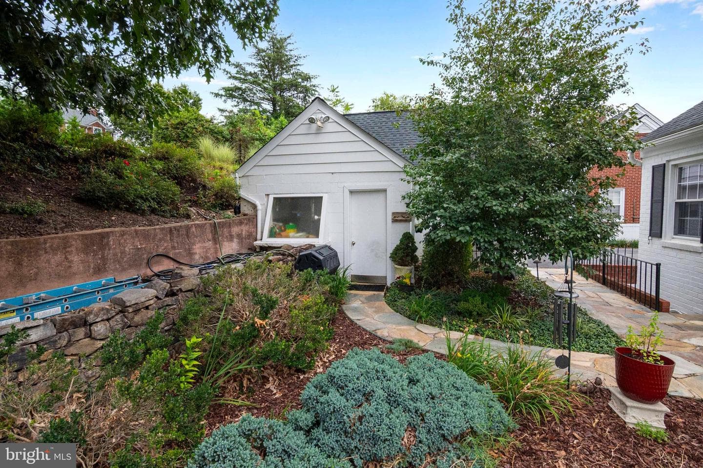 6 Massie Street photo 59