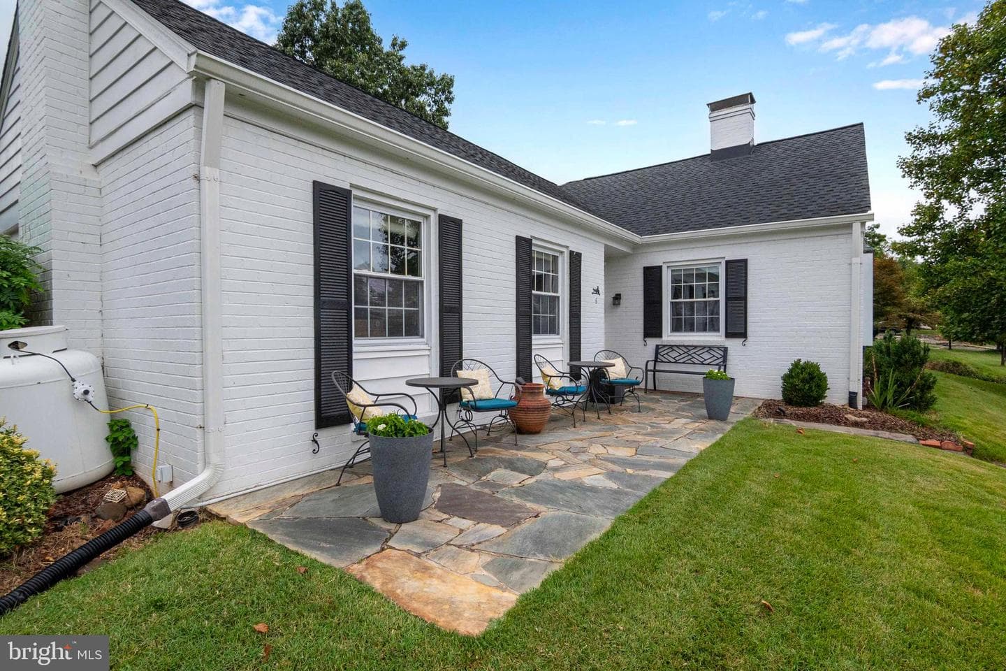 6 Massie Street photo 65