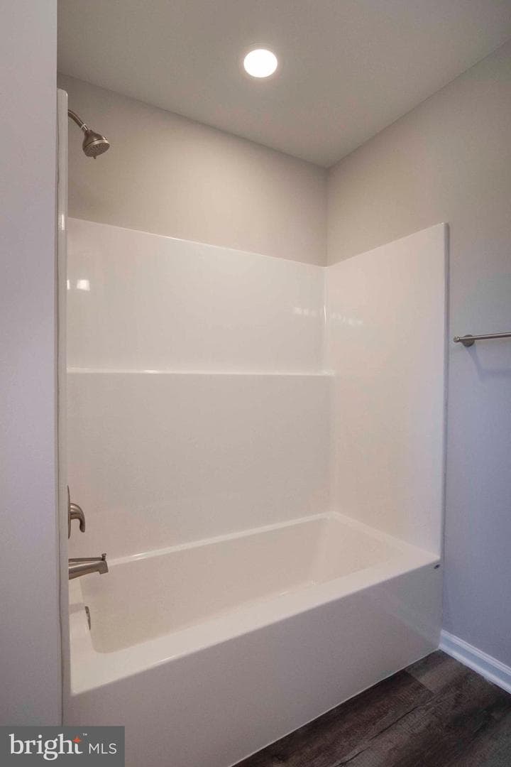 31 Duck Street W photo 39